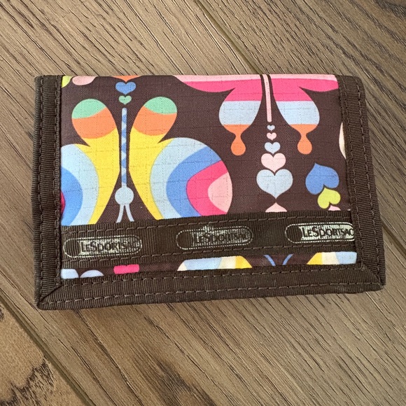 Lesportsac foldable Velcro brown butterfly print wallet - Picture 1 of 6